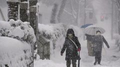 32 قتيل جراء الطقس السيء في اليابان وأميركا وكندا