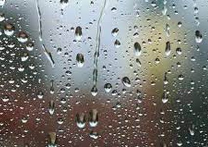 الطقس: انخفاض على درجات الحرارة وسقوط زخات متفرقة من الأمطار