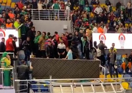 27 إصابة جرّاء انهيار مدرج بصالة رياضية في مصر