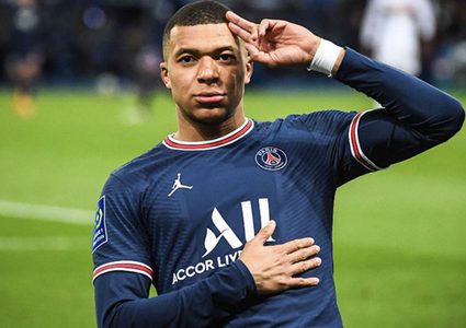 مبابي يفتح خط اتصال مع بيريز