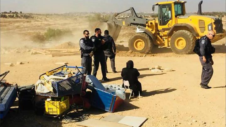جرافات الاحتلال تهدم قرية العراقيب للمرة الـ211