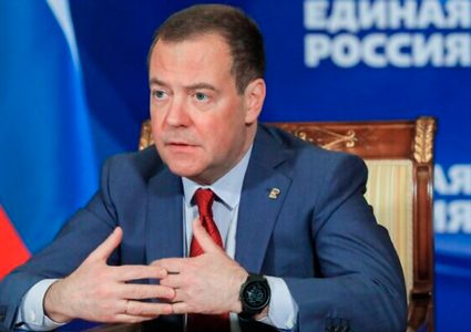 مدفيديف يتوقع انهيار الاتحاد الأوروبي وحربا أهلية في أمريكا