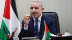 صحفي اقتصادي يفند بيان اشتية حول انخفاض معدل البطالة