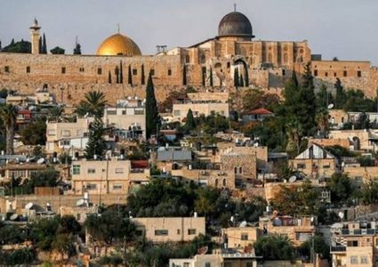 فلسطين النيابية تدين اعتداءات المستوطنين على أملاك الأرثوذكس المقدسية