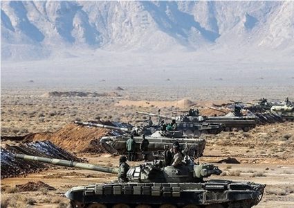 الجيش الإيراني يطلق مناورات عسكرية لرفع الجاهزية القتالية