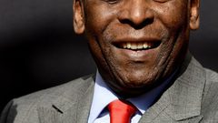 بيليه : يوجه رسالته الأخيرة للعالم