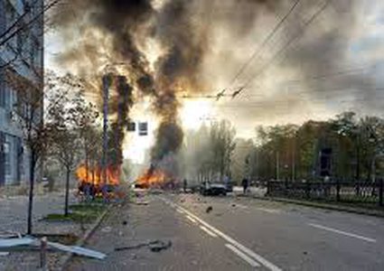 سماع دوي عدة انفجارات في كييف