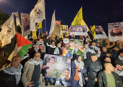 إيقاد شعلة الانطلاقة الـ58 بميدان الشهيد أبو عمار في جنين