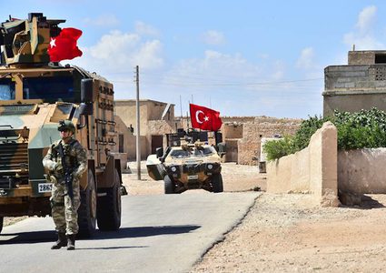 تركيا توافق على سحب قواتها من سوريا