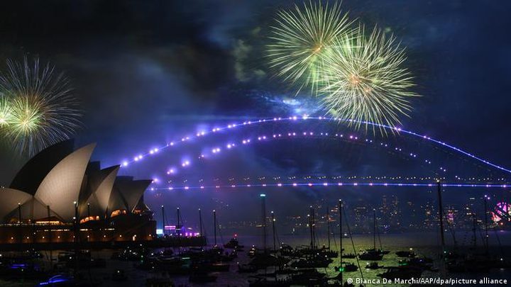 العالم يُودّع 2022 المضطرب