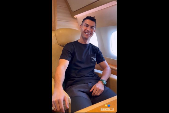 كريستيانو رونالدو في طريقه للرياض