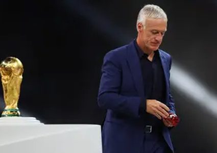 الاتحاد الفرنسي يمدد عقد ديشان إلى 2026