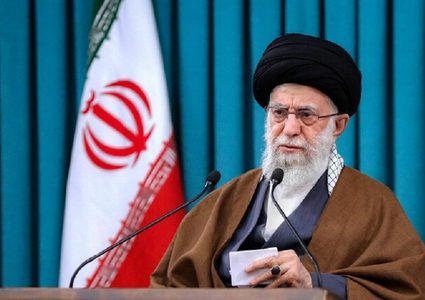 المرشد الإيراني يصف المتظاهرين بأنهم “خونة”