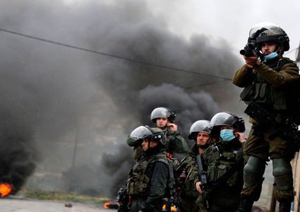 طوباس: إصابة شابين بالرصاص خلال مواجهات مع الاحتلال في عقابا