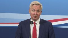 هولندا توقف قيدا مثيرا للجدل على لم شمل أسر اللاجئين