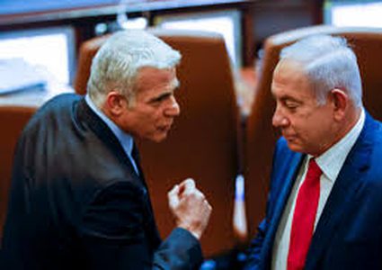 لابيد يهاجم نتنياهو: خطواتك متسرعة ومدمرة