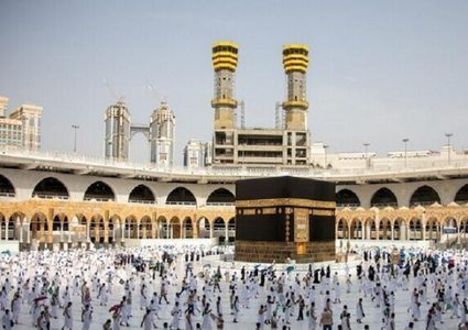 السعودية:مدة الإقامة للقادمين بتأشيرات العمرة هي 90 يومًا