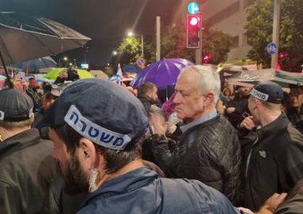 غانتس يرفض امرا للشاباك