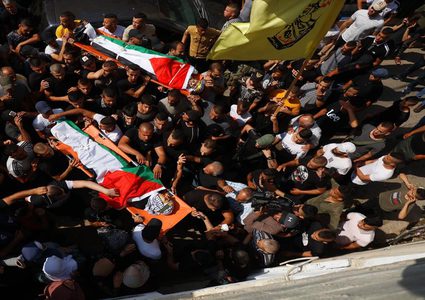 جنين تودّع شهيديها جبارين وبواقنة بموكب جنائزي مهيب