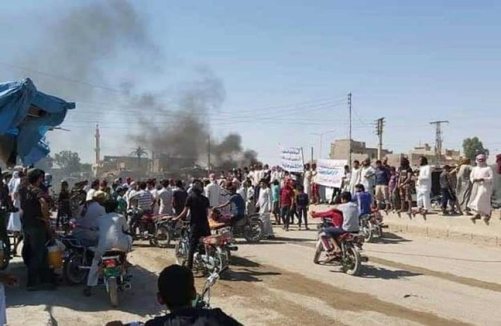 احتجاجات على تردي الوضع المعيشي في دير الزور شرقي سوريا