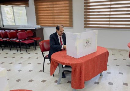 25 مرشحا يتنافسون في انتخابات غرفة تجارة و صناعة غزة