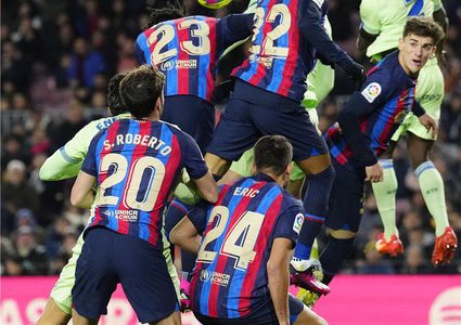 بيدري يمنح برشلونة انتصارا ثمينا أمام خيتافي