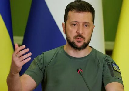 زيلينسكي يتعهد بالتصدي بسرعة للفساد في أوكرانيا