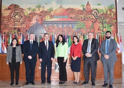 جادو تطلع الأمين العام لوزارة الخارجية اليونانية على المستجدات الفلسطينية