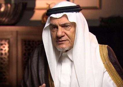 نشطاء يتفاعلون مع تعليق تركي الفيصل حول حرق القرآن في السويد