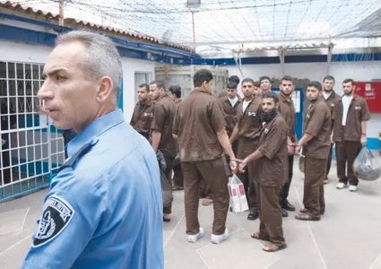 100الف شيكل خسائر الأسرى المنقولين