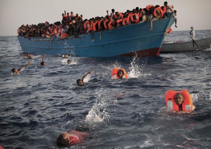 مصرع 5 مهاجرين في غرق قاربهم خلال رحلة للولايات المتحدة