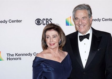 المعتدي على زوج نانسي بيلوسي يفجر مفاجأة عبر اتصال هاتفي