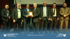 جامعة النجاح تكرم الأطباء والمستشفيات المشاركين في تدريب طلبة كلية الطب