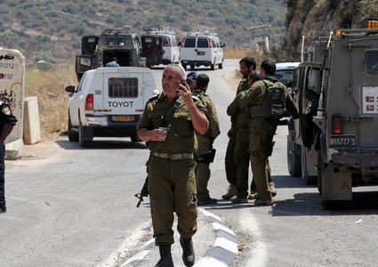 الاحتلال يواصل حصار أريحا لليوم الثالث