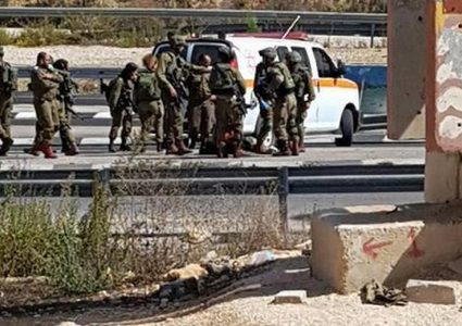 مستوطنون يطلقون النار صوب شاب في قلقيلية