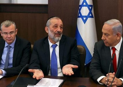 محاولات لإعادة درعي وزيرًا في حكومة نتنياهو