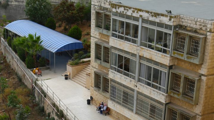 مركز اللغات في النجاح ينظم دورة مجانية لتعلم اللغة الكورية