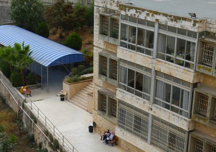 مركز اللغات في النجاح ينظم دورة مجانية لتعلم اللغة الكورية