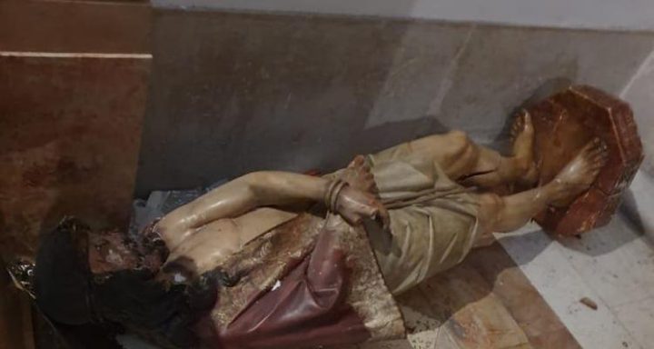 مستوطنون يقتحمون كنيسة "حبس المسيح" في القدس ويحطمون محتوياتها
