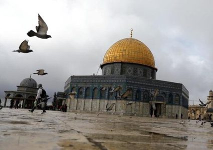 الاحتلال يعرقل وصول المصلين لصلاة الجمعة في "الأقصى"