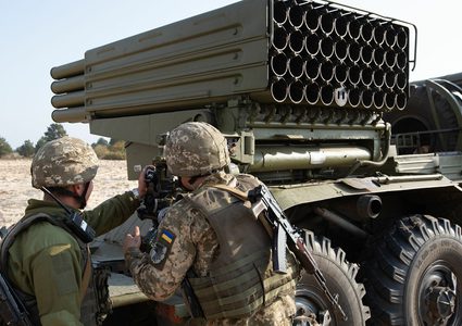 الولايات المتحدة تعلن عن مساعدة عسكرية إضافية لأوكرانيا بقيمة 2.2 مليار دولار