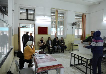 فتح صناديق الاقتراع لانتخابات غرفة تجارة وصناعة طولكرم