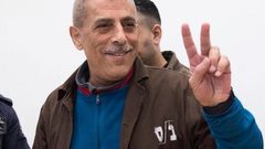 شرطة الاحتلال تقتحم منزل زوجة الأسير وليد دقة