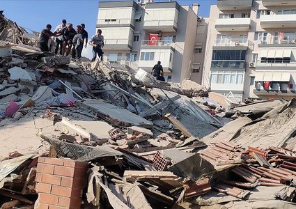 المساجد تستقبل المتضررين من زلزال تركيا.. ورحلات عاجلة للمناطق المنكوبة