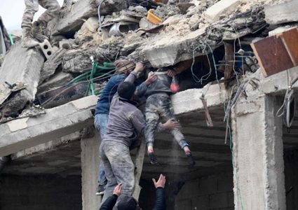 حصيلة الزلزال في تركيا وسوريا تتجاوز الخمسة آلاف قتيل وأكثر من 19 ألف جريح