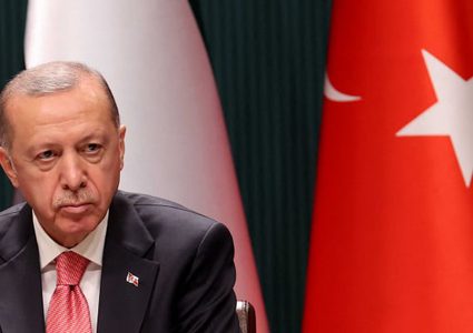 أردوغان يعلن حالة الطوارئ في المناطق التي ضربها الزلزال