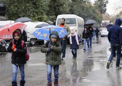 التعليم بغزة تقرر تعطيل الدراسة غدًا الأربعاء