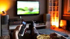 مشاهدة نوع معين من الأفلام يمكن أن يساعد على تخفيف الألم المزمن