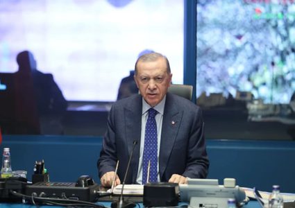 أردوغان يدين الانتقادات الموجهة لجهود الحكومة بعد الزلزالين