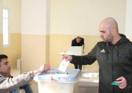 انطلاق عملية اقتراع انتخابات غرفة تجارة وصناعة الخليل